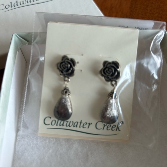 NIB earrings Sterling Silver free with over $20 purchase! - Picture 1 of 4